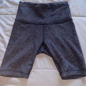 lululemon high rise wunder train biker shorts